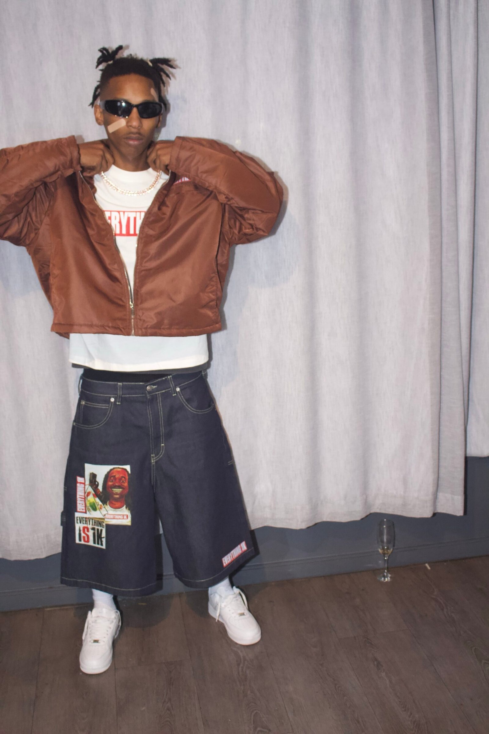 1KJacket & 1KdenimShort